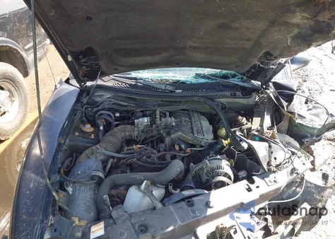 1998 Ford Mustang z USA, uszkodzony, nr VIN 1FAFP4048WF233832